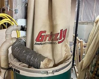 Grizzly Vacuum System