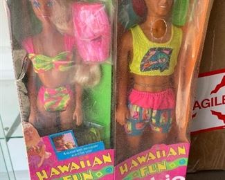 Hawaiian Fun Barbie & Ken