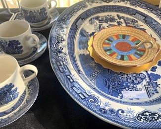 Churchill - fine English tableware from Staffordshire England