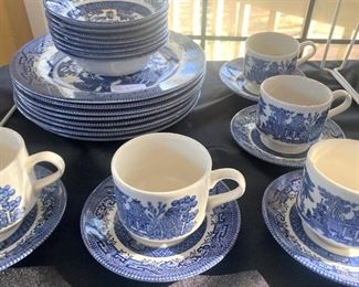 Churchill - fine English tableware from Staffordshire England