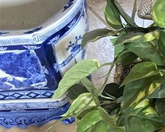 Blue & white planter with stand