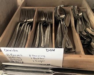 Oneida dinnerware