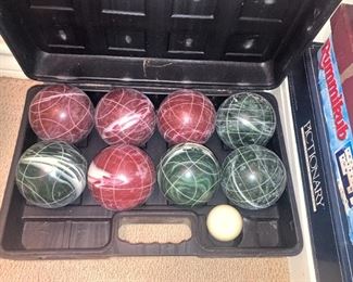 Bocce ball set