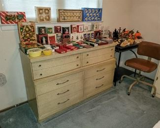 Christmas and a Bassett bedroom set