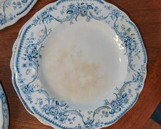 Old Hall Rose and Ribbon dinnerware