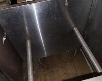 Stainless steel prep table