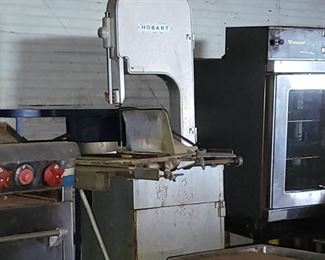 Band saw