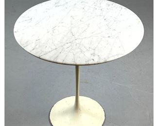 Lot 732 Eero Saarinen Tulip Side Table. Marble top. 