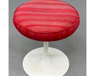Lot 1019 Eero Saarinen for Knoll stool Ottoman. 