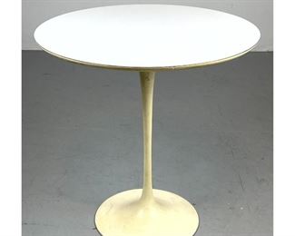 Lot 1031 Eero Saarinen for Knoll Tulip table with knoll label