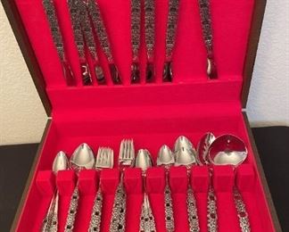 Oneida Viola Community Stainless Flatware Set