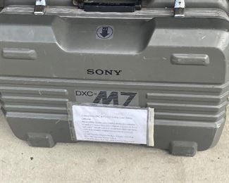 Sony Dxc-M7 With locking case