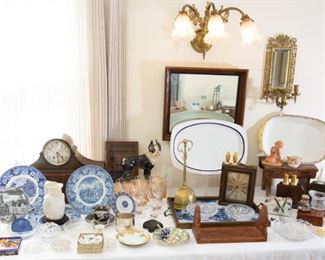 Porcelain spanning the Globe