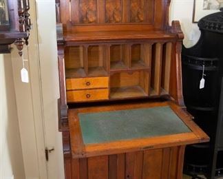 Victorian & Art Nouveau Antique Furniture