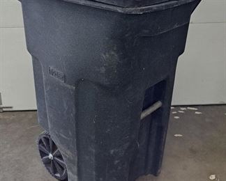 Toter 64 Gal Commercial Trash Can