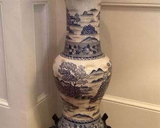 02 Asian Blue And White Vase