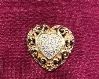 Lovely gold brooch