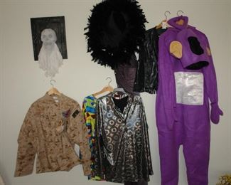 Halloween Costumes 
