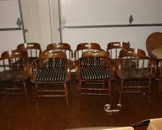 Eight Oak Barrell Chairs. Very Comfortable!