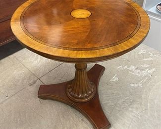 Ethan Allen Inlaid Pedestal Accent Table