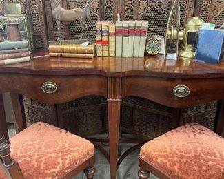 Broyhill 100th Anniversary Console/ Sideboard, Carved & Pierced Vintage Screen