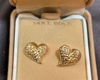 14k Gold Heart Shaped Earrings