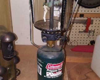 COLEMAN PROPANE LANTERN