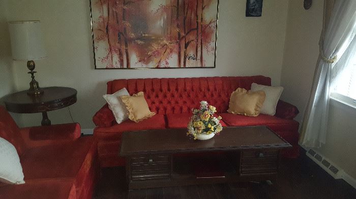 BEAUTIFUL MID CENTURY SOFA LIKE NEW