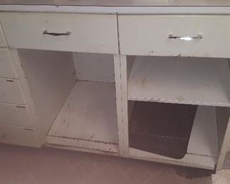 METAL CABINET