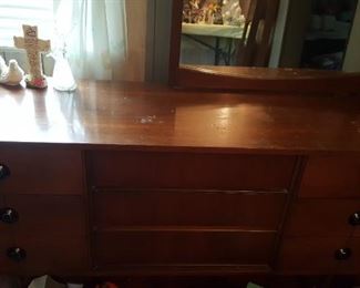 Distinctive furniture by Stanley mid-century dresser