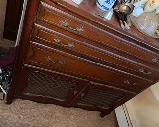 Gorgeous Hanson Clock Mfg Silver Chest (with lots of Silver plate flatware) $250