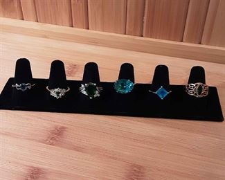 HAG27 Costume Jewelry Rings In Green And Aqua