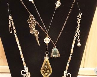 WES11 Antique Vintage Jewelry