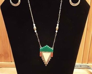 WES27 Vintage Art Deco Necklace And Earrings Set