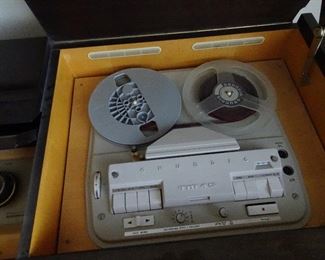 Grundig Stereo Console SO 390 WE