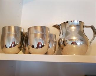 Jefferson Cups with Pitcher
