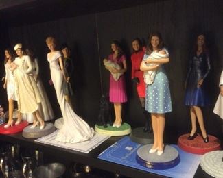 Royal Family Statue/s  Limited Edition  