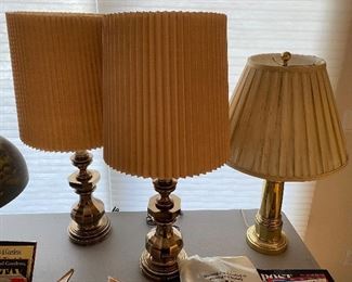Very nice brass table lamps.