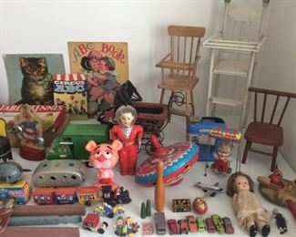 VINTAGE TOYS