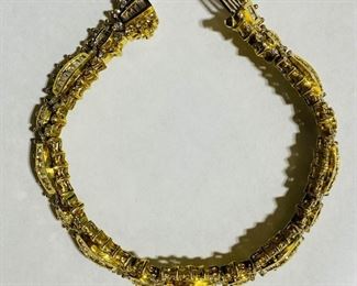 $4400 All Real Authentic 18K Yellow Gold VS2 Quality GH Color 7 Carat Baguette Round Diamonds Bracelet For inquiries about the listing or if you are selling your gold or silver, please text or call 7032689529 or visit the Tysons Jewelry Store at 8373 Leesburg Pike #12, Vienna Virginia 22182