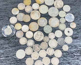 $300 Mixed Coin Pile For inquiries about the listing or if you are selling your gold or silver, please text or call 7032689529 or visit the Tysons Jewelry Store at 8373 Leesburg Pike #12, Vienna Virginia 22182