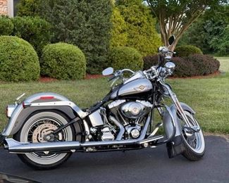 $13750 2003 Harley-Davidson 100 Year Anniversary Heritage Softail For inquiries about the listing or if you are selling your gold or silver, please text or call 7032689529 or visit the Tysons Jewelry Store at 8373 Leesburg Pike #12, Vienna Virginia 22182
        
It is in excellent condition.

First Owner,

12,951 Miles, 

The VIN is JTHYP5BCOM5008061