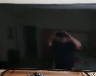 48" Hitachi Flat Screen Smart TV