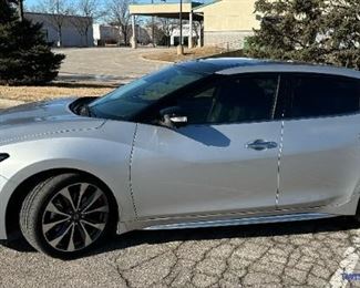 2019 NISSAN Maxima Platinum - 3,406 Miles
