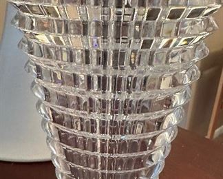 BACCARAT Small Round Eye Vase