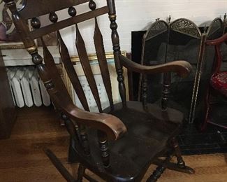 Rocking chair 