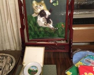 Cloisonné and screen with kitties.