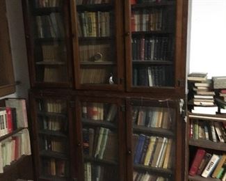 Books and vintage wavy glass bookcases!