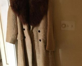 Ladies vintage coat 