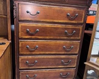 Universal Furniture chest of 5 drawers 58 x 44 x 19 in